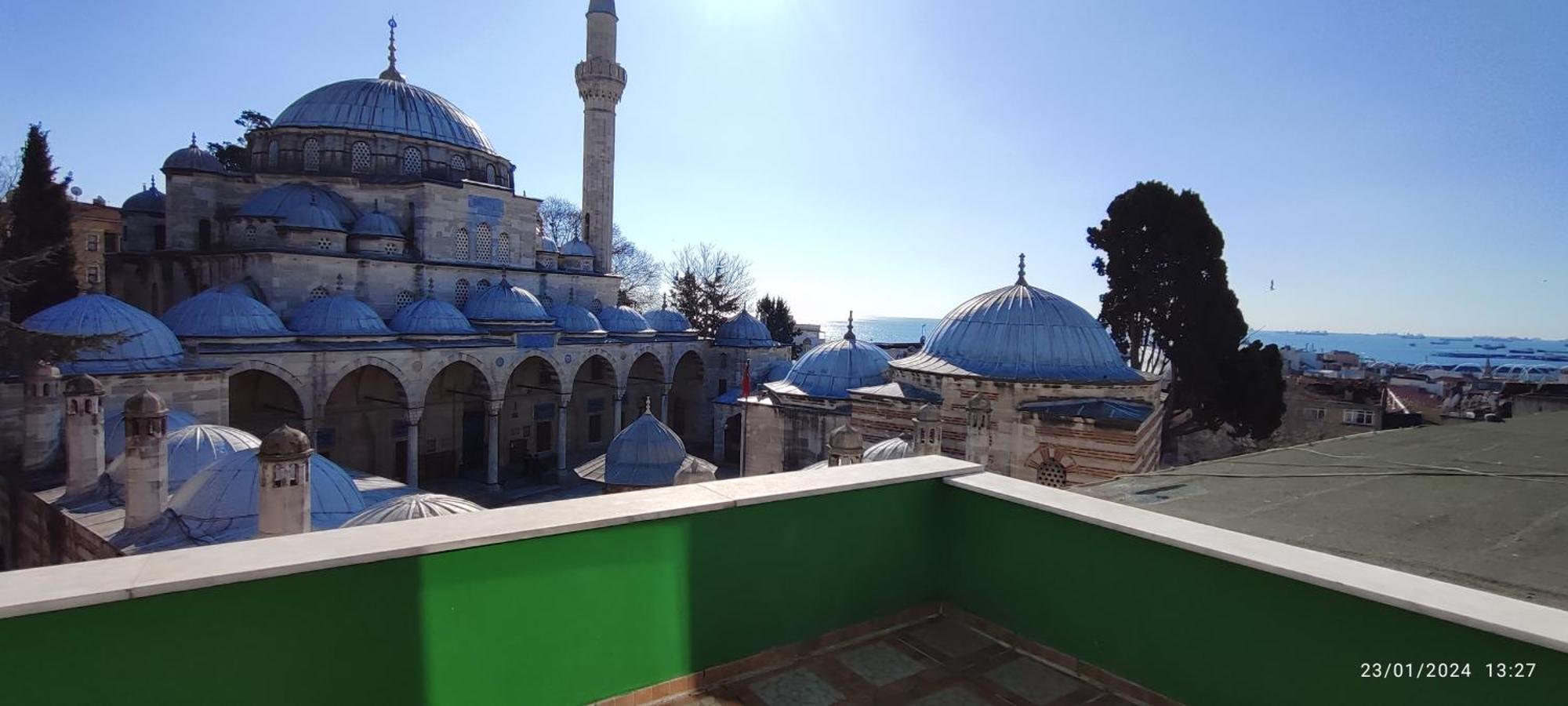 Nur Home Deniz Manzarali Istanbul Exterior photo